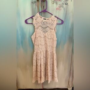 🥳Host pick!🥳Beautiful Xhilaration Xsmall pale pink lace dress.